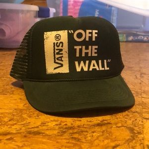 Vans “off the wall” mesh snap back